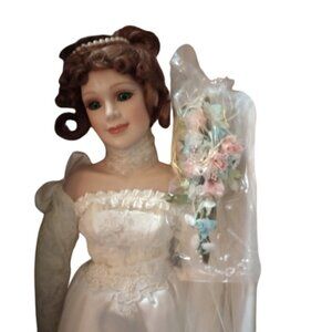 Bridal Porcelain Doll Court of Dolls Alexis w/ Certificate of Authenticity